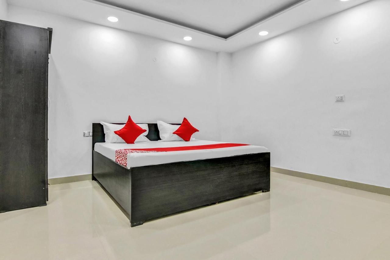 Flagship Hotel Secret Mirage Near Rithala Metro Station 新德里 外观 照片